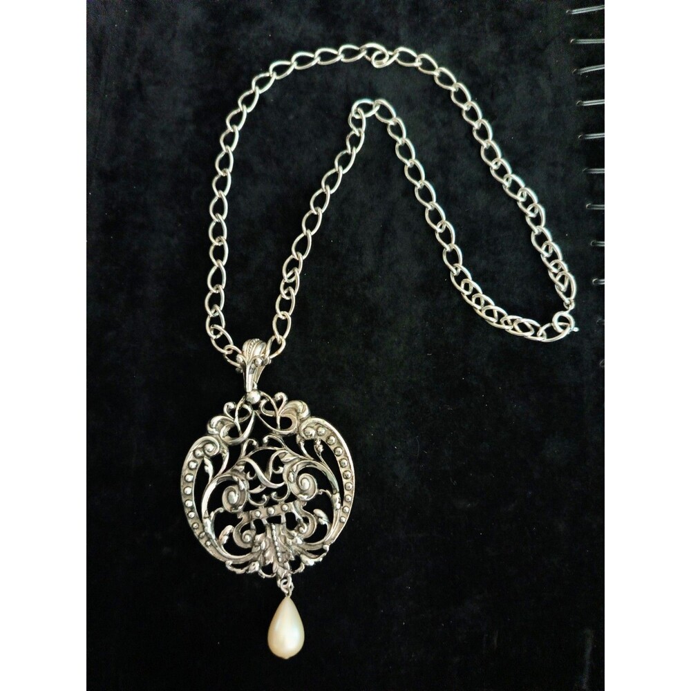 Vintage AVON Chain Necklace Open Pendent White Droptear Faux Pearl Silver Tone
